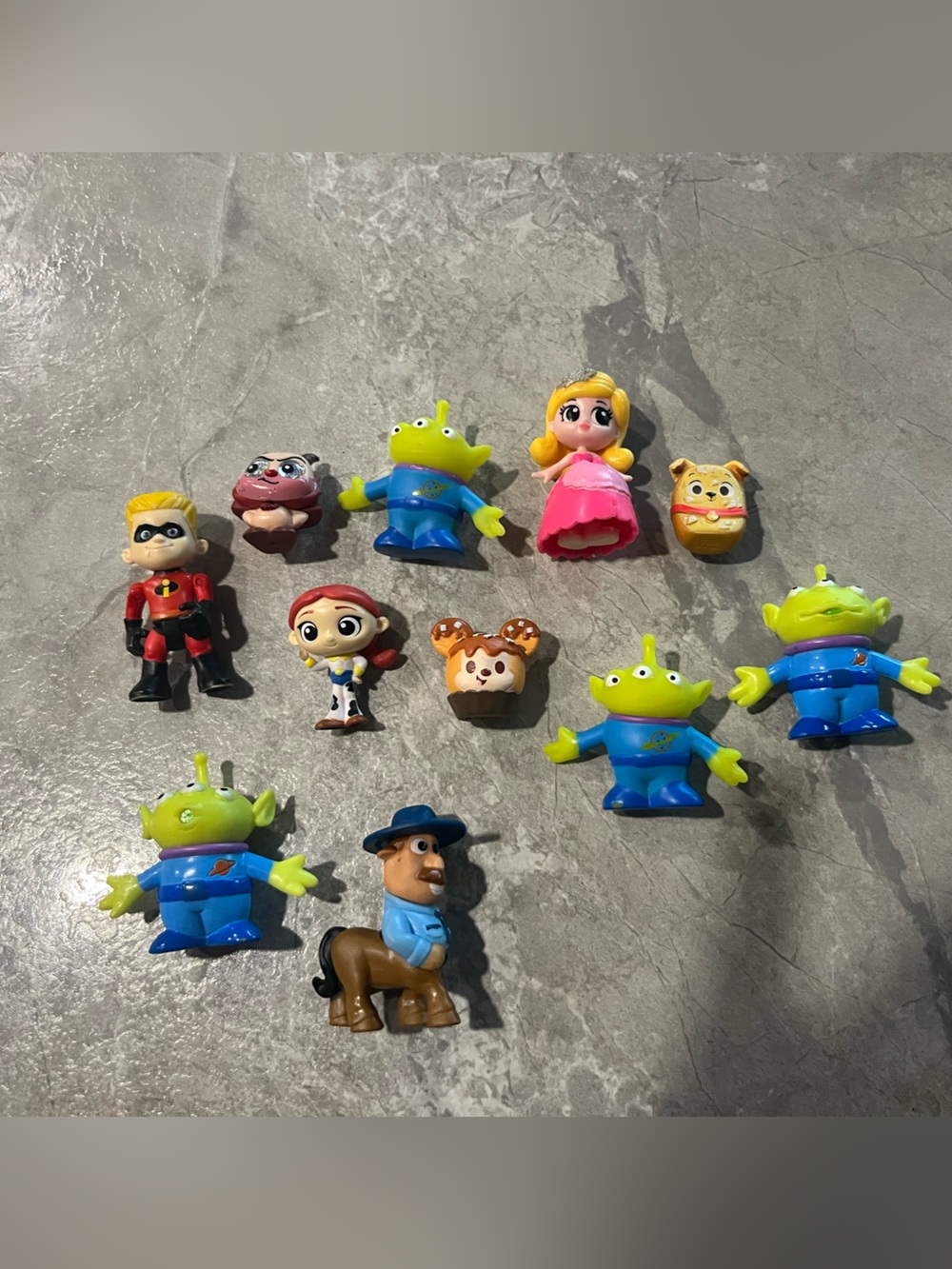 Assorted Disney Figurine Set(11 Pcs)